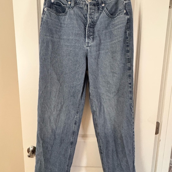 Universal Thread High Rise Light Blue Women's Jeans - Picture 1 of 3